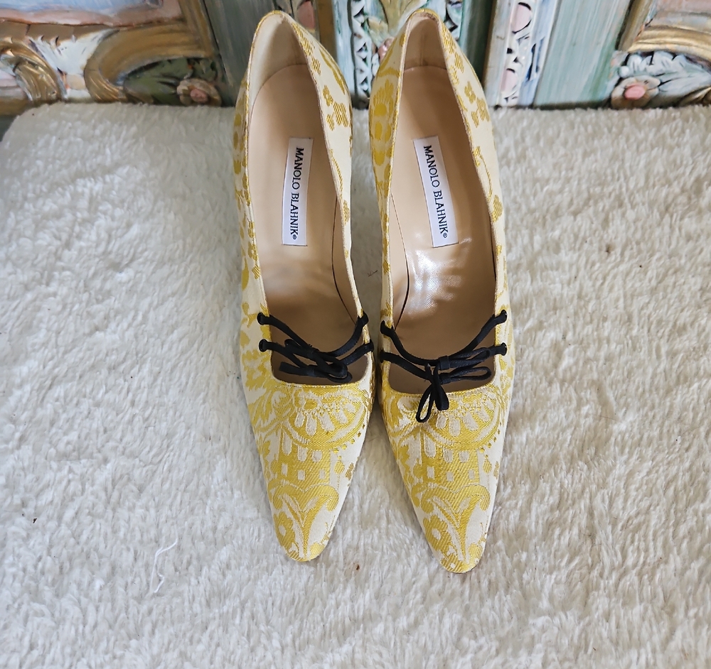 Manolo Blahnik Yellow Lace-Up Heels